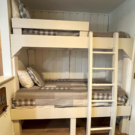 Standard Condos With Free Parking Маммот-Лейкс Номер фото